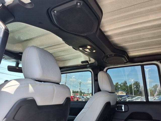 Used 2022 Jeep Gladiator Mojave w/ Cold Weather Group AWD/4WD image 12