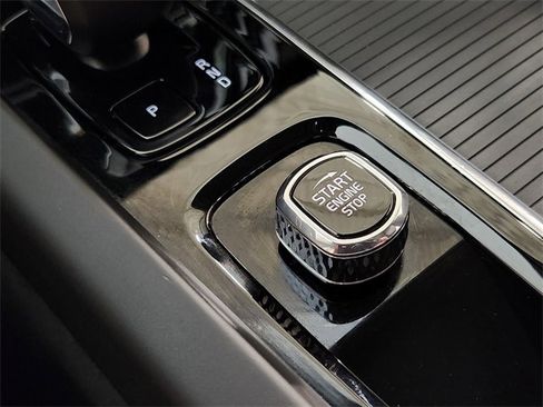 Used 2024 Volvo S60 B5 Core image 21