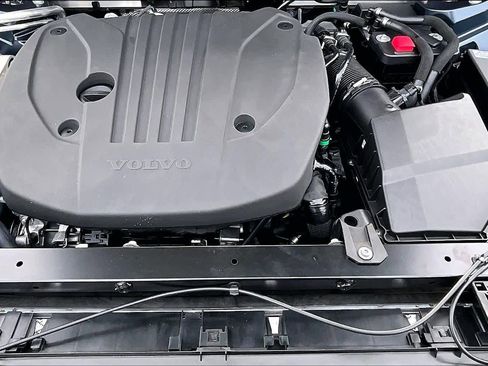 New 2026 Volvo XC60 B5 Ultra w/ Protection Package Premier image 14