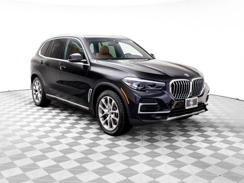 Used 2023 BMW X5 xDrive40i w/ Premium Package image 7