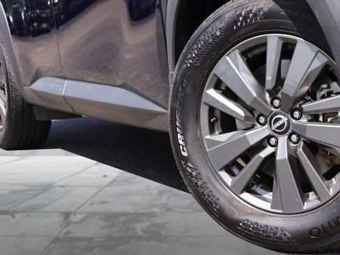 Certified 2022 Nissan Pathfinder S FWD image 3