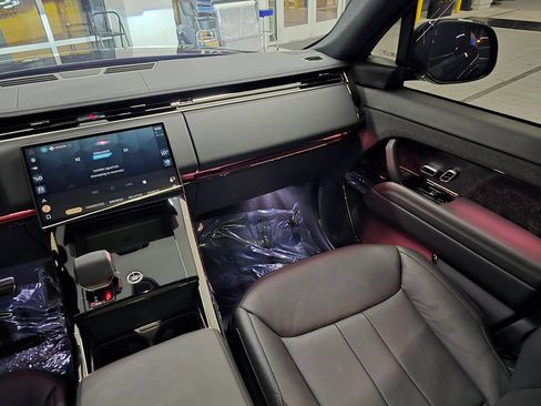 Used 2025 Land Rover Range Rover Sport Dynamic SE AWD/4WD image 37