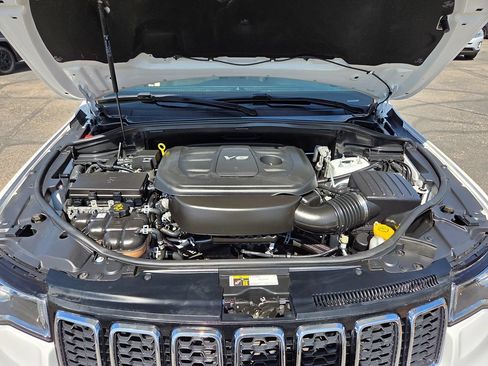 Used 2017 Jeep Grand Cherokee Limited w/ Trailer Tow Group IV AWD/4WD image 66