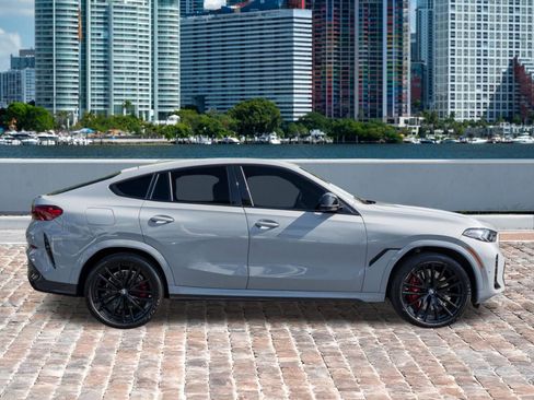 Used 2024 BMW X6 M60i w/ Dynamic Handling Package image 4