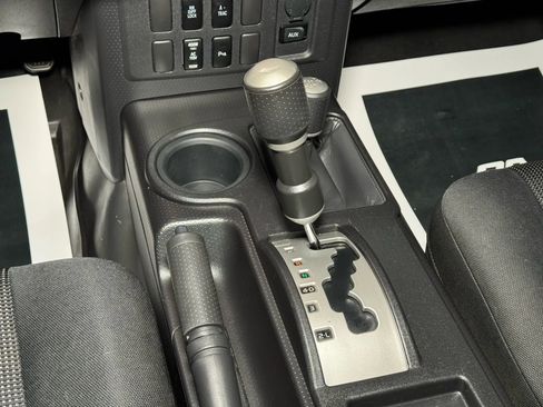 Used 2007 Toyota FJ Cruiser 4WD image 23