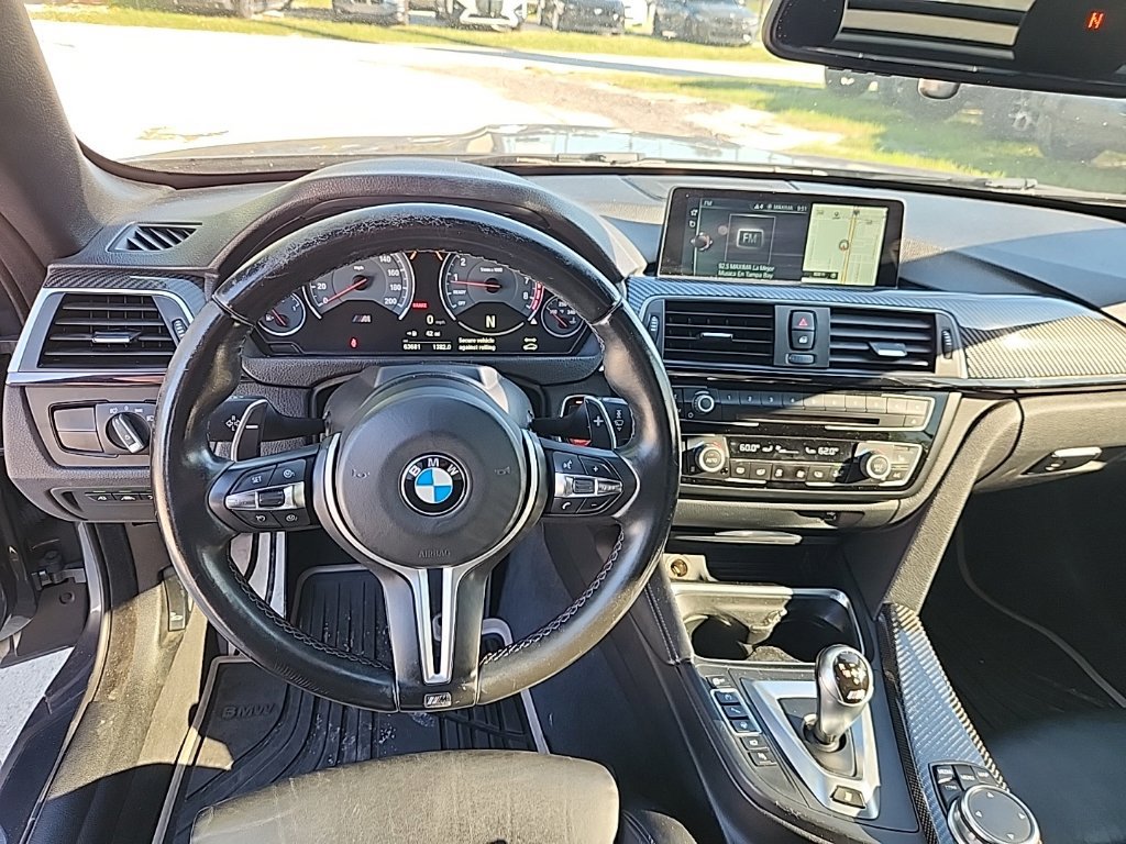 Used 2017 BMW M4 Convertible RWD image 4