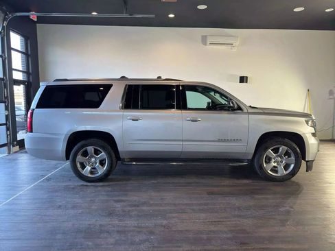 Used 2018 Chevrolet Suburban Premier AWD/4WD image 45