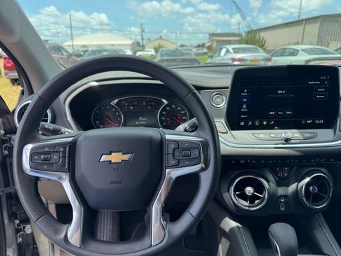 Used 2026 Chevrolet Blazer LT FWD image 28