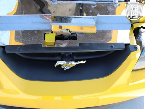 Used 2004 Ford Mustang Mach 1 image 16