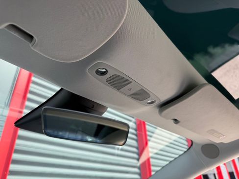 Used 2021 Tesla Model 3 Performance image 28