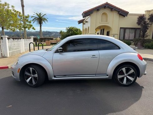 Used 2012 Volkswagen Beetle 2.0T FWD image 3
