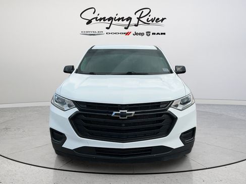Used 2020 Chevrolet Traverse LS w/ LPO, Blackout Package FWD image 2