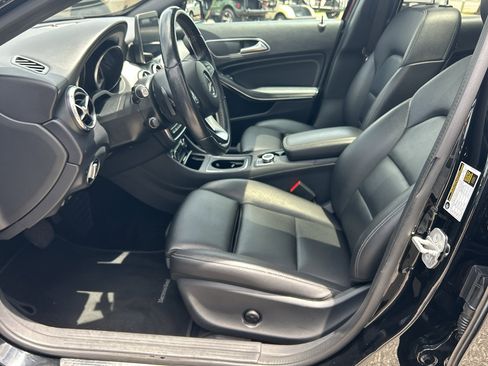 Used 2017 Mercedes-Benz GLA 250 4MATIC image 15