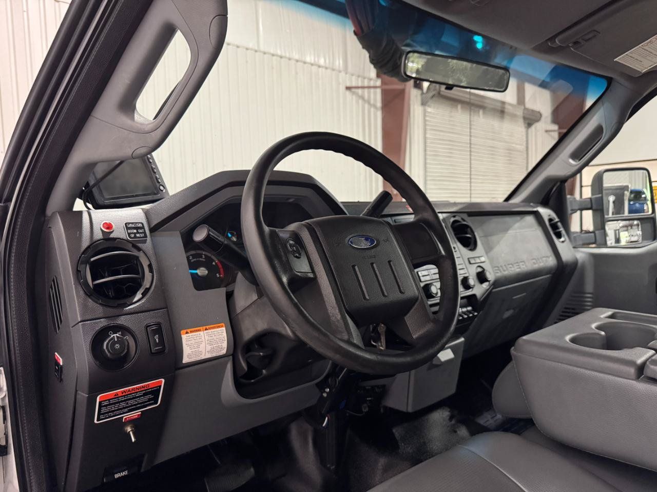 Used 2012 Ford F550 Luxury w/ Snow Plow Prep Pkg RWD image 9