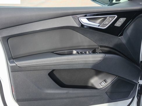 Certified 2024 Audi Q4 e-tron Premium image 19