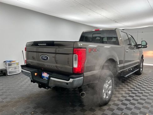 Used 2019 Ford F350 Lariat w/ Chrome Package image 8