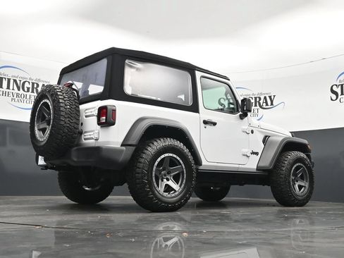Used 2024 Jeep Wrangler Sport AWD/4WD image 32