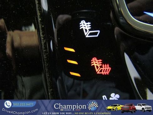 Used 2018 Cadillac Escalade ESV Platinum image 9