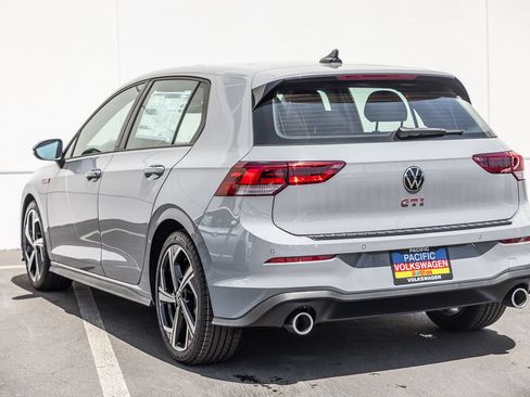 New 2026 Volkswagen GTI SE FWD image 3