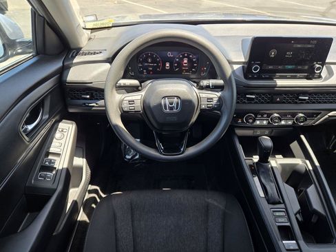 Used 2023 Honda Accord EX image 15