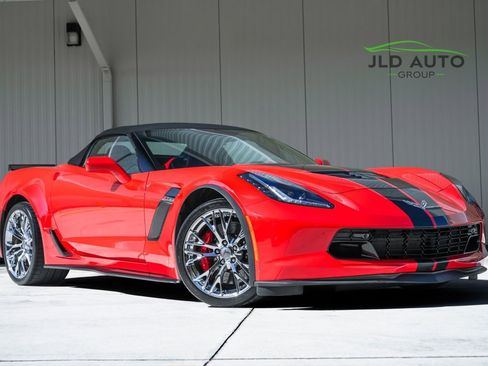 Used 2016 Chevrolet Corvette Z06 w/ 2LZ Preferred Equipment Group image 2