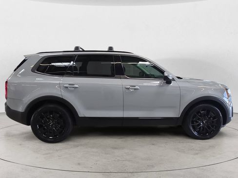 Used 2022 Kia Telluride EX w/ EX Premium Package AWD/4WD image 4
