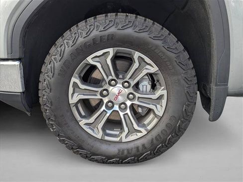 Used 2026 GMC Sierra 1500 Pro w/ Pro Value Package AWD/4WD image 9