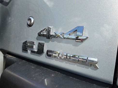 Used 2008 Toyota FJ Cruiser 4WD image 16