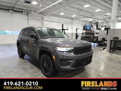 New 2025 Jeep Grand Cherokee Altitude