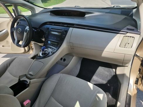 Used 2010 Toyota Prius Two FWD image 32