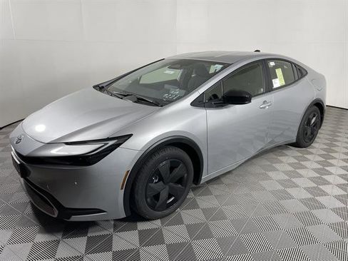 New 2026 Toyota Prius Plug-In Hybrid image 2