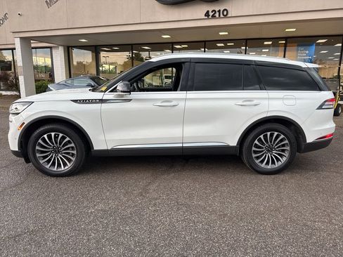 Certified 2024 Lincoln Aviator Reserve w/ Equipment Group 201A AWD/4WD image 6