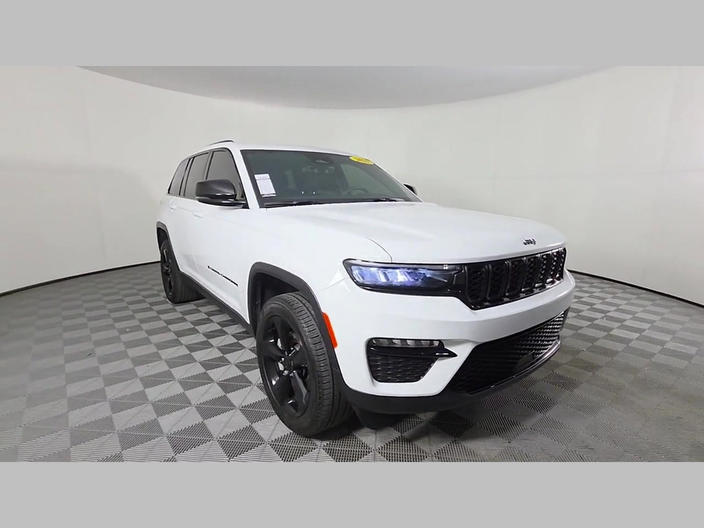 Used 2025 Jeep Grand Cherokee Limited w/ Black Appearance Package RWD image 51