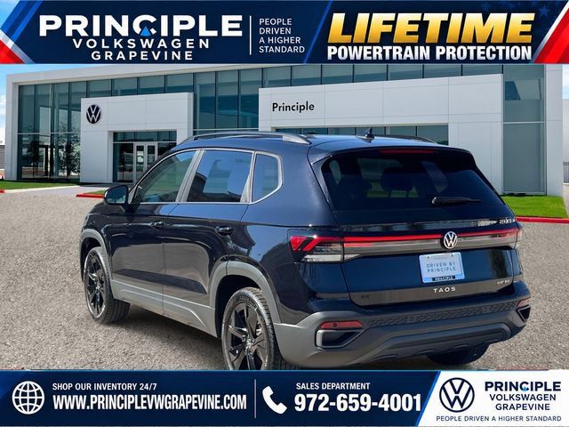 New 2027 Volkswagen Taos SE FWD image 6