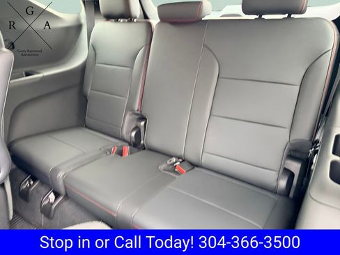 New 2026 Chevrolet Traverse RS w/ LPO, Floor Liner Package AWD/4WD image 34