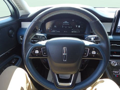 Used 2021 Lincoln Corsair Reserve w/ Equipment Group 201A AWD/4WD image 12