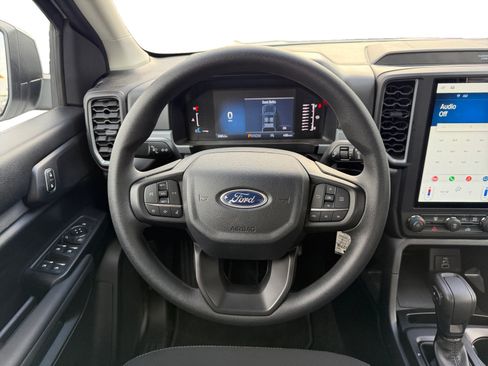 Used 2025 Ford Ranger XL image 12
