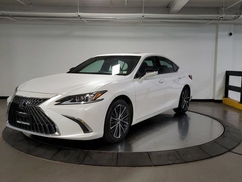 Used 2025 Lexus ES 350 w/ Premium Package FWD image 3