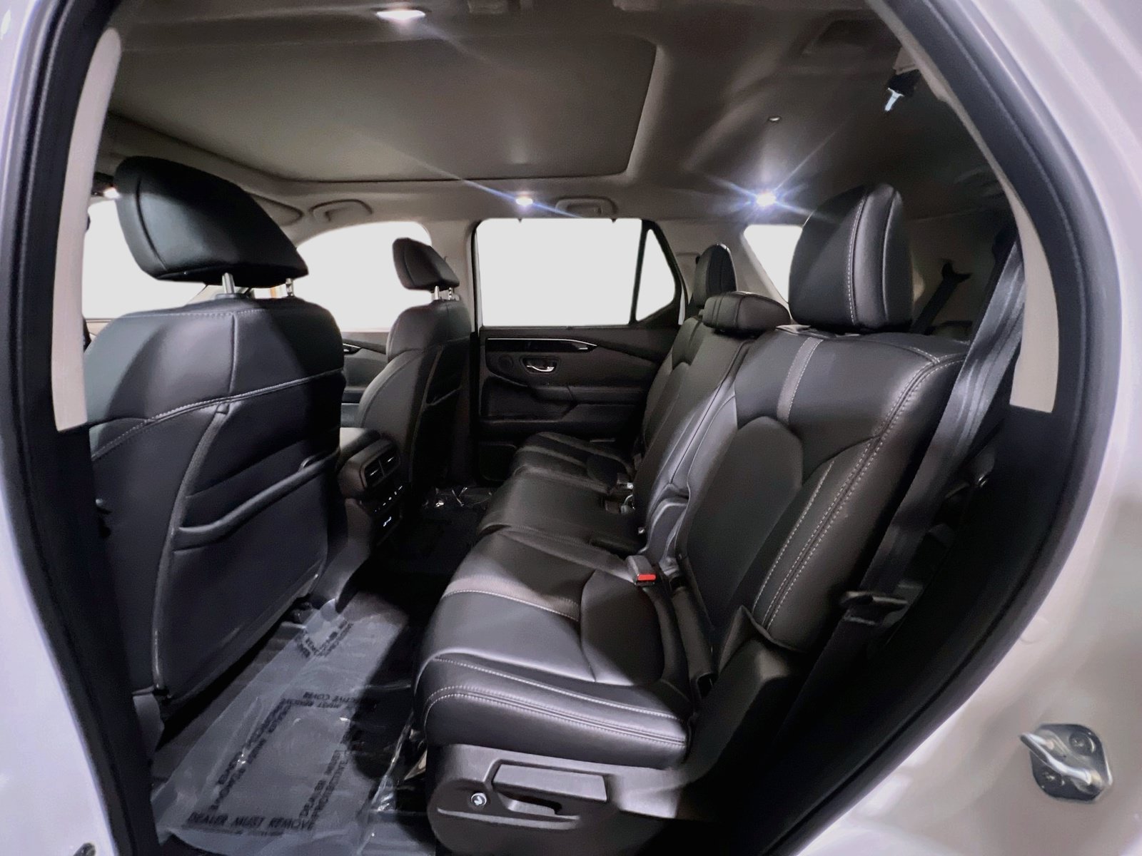 Used 2023 Honda Pilot Touring image 19