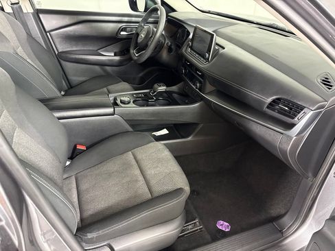 Used 2024 Nissan Rogue SV AWD/4WD image 20