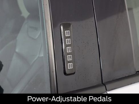 Certified 2019 Ford F150 Raptor w/ Equipment Group 802A Luxury image 21