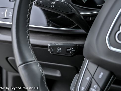 Used 2021 Audi Q8 Prestige image 36