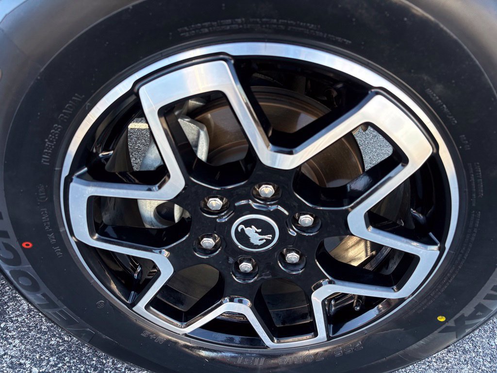 Used 2024 Ford Bronco Outer Banks AWD/4WD image 12