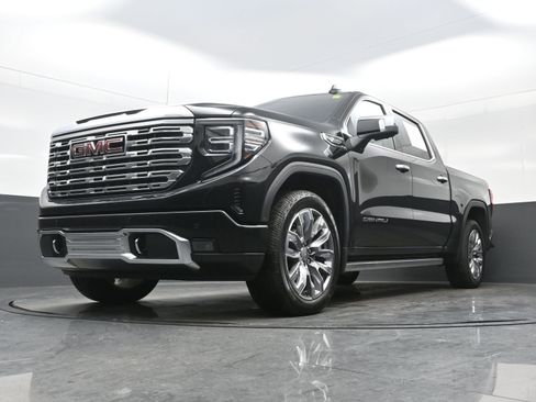 Used 2023 GMC Sierra 1500 Denali w/ Denali Reserve Package image 26