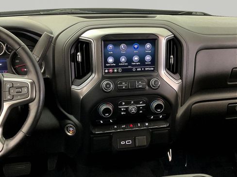 Used 2022 Chevrolet Silverado 1500 LT AWD/4WD image 10