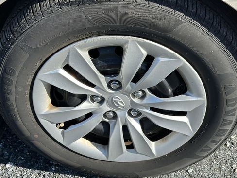 Used 2011 Hyundai Sonata GLS FWD image 10