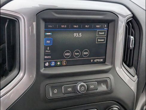 Used 2022 Chevrolet Silverado 1500 Custom Trail Boss w/ Safety Confidence Package image 15