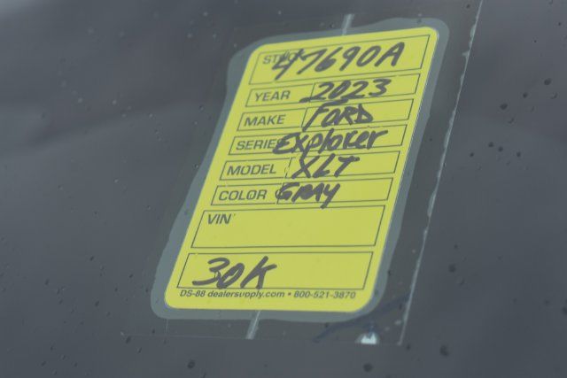 Used 2023 Ford Explorer XLT w/ Equipment Group 202A AWD/4WD image 40