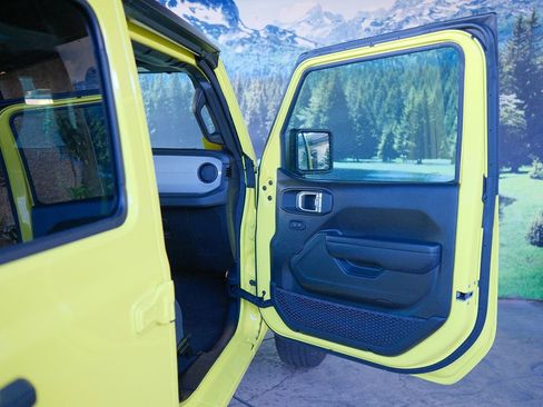 Used 2024 Jeep Wrangler Sport S w/ LED Headlamp & Fog Lamp Group image 33