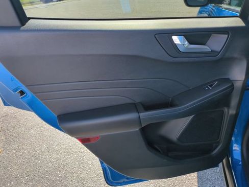 Used 2021 Ford Escape SE w/ Convenience Package FWD image 26